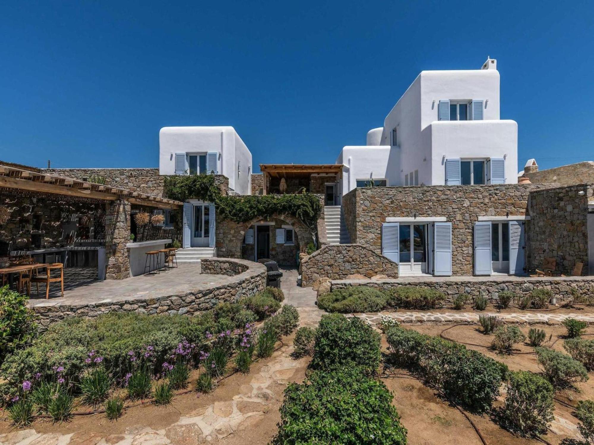 Impressive With Views Villa *