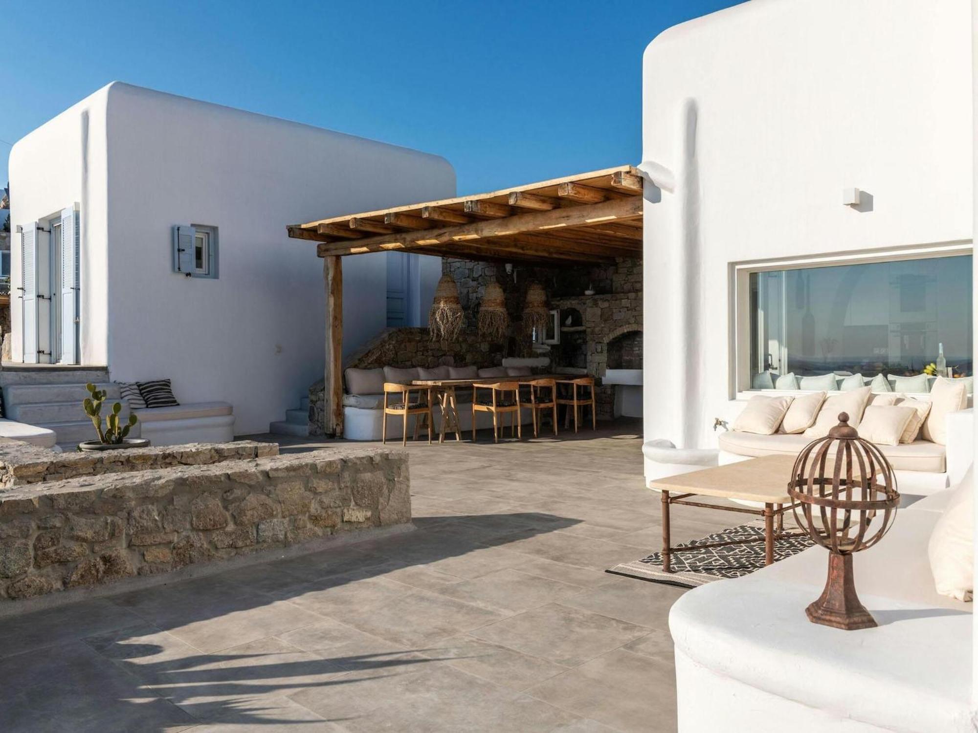 Impressive With Views Villa *